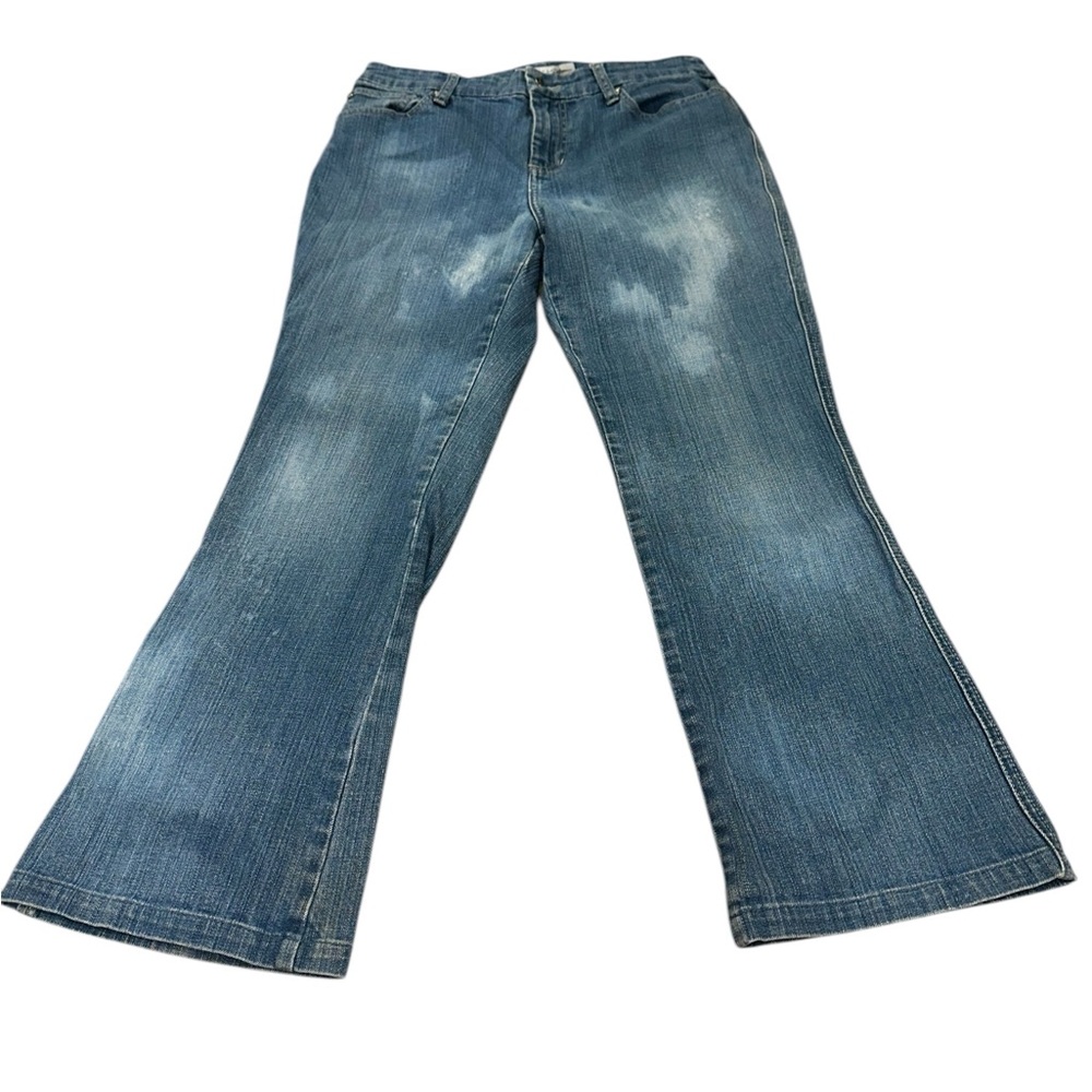 Chico’s Platinum Mya light wash denim Jeans embroidered pockets 0.5 Reg